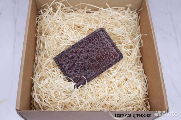 Расческа металлическая в кожаном футляре 