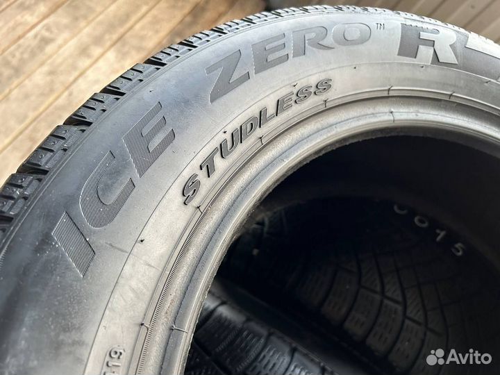 Pirelli Ice Zero 215/60 R17 100T