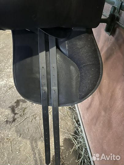 Седло для лошади