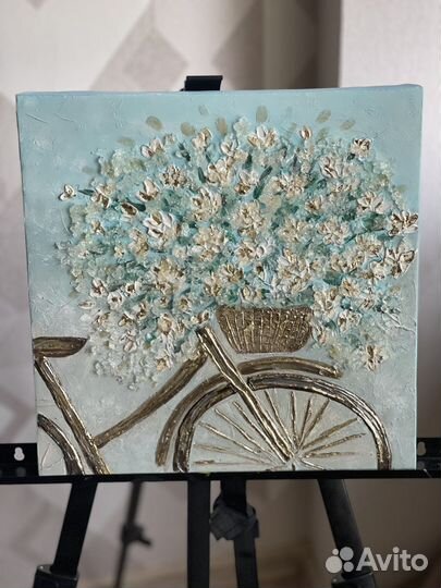 Велосипед с цветами на холсте