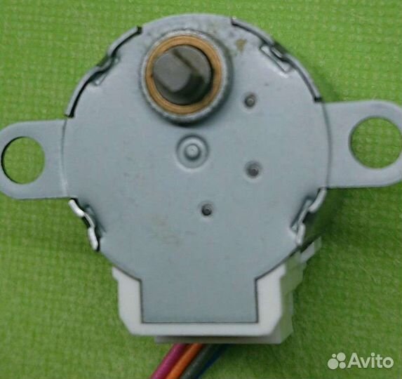 Моторчик привода заслонки холодильника hitachi