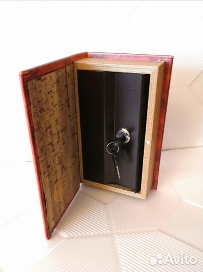 Книга-сейф, тайник