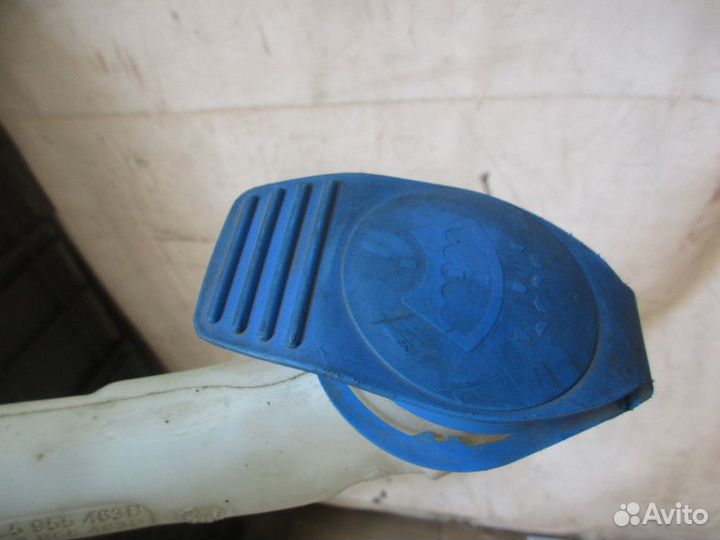 Горловина бачка омывателя VW Touareg 2002-2010