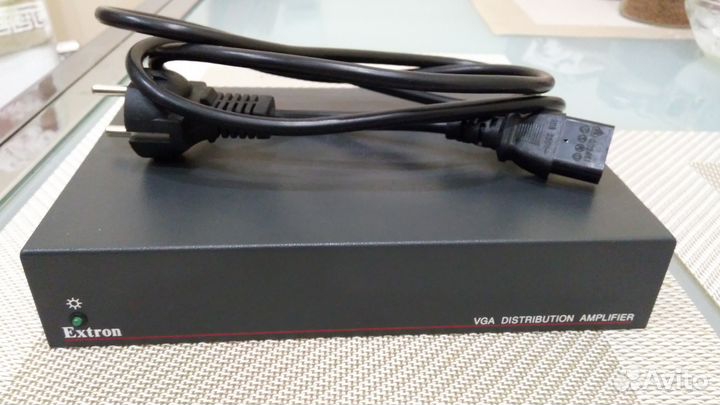 Extron P/2 DA4xi - это усилитель распределитель