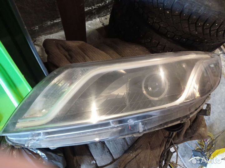Фара левая на kia rio 3
