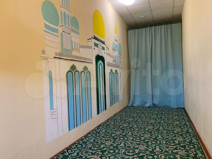 Комната 30 м² в > 9-к., 4/5 эт.