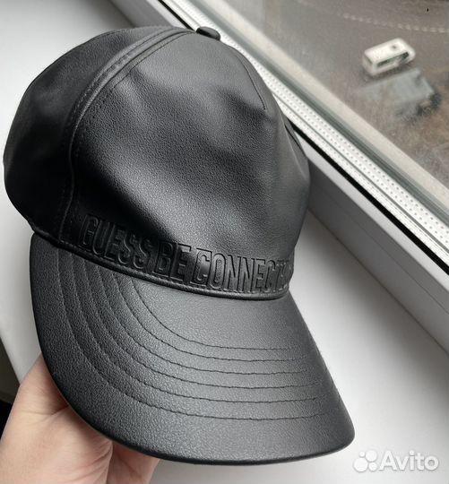 Кепка мужская guess