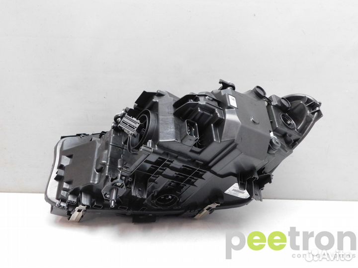 Б/У Б/У Фара правая б/у 63117458884 BMW