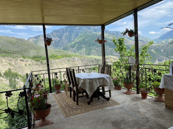 Дом 150 м² на участке 10 га