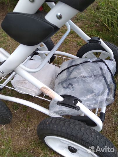 Продам детскую коляску 2в1