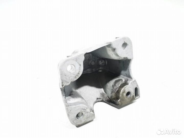 Кронштейн двигателя левый Land Rover HK836061CB