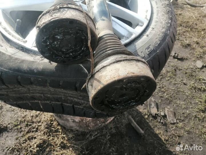 Привод левый Skoda Rapid I 1.6 (cfna)