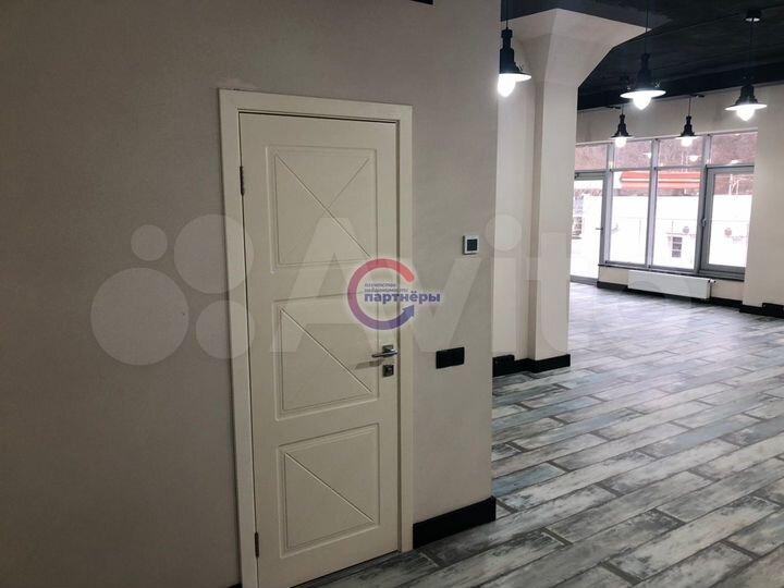 Премиум офис в центре города с видом на море и парковкой