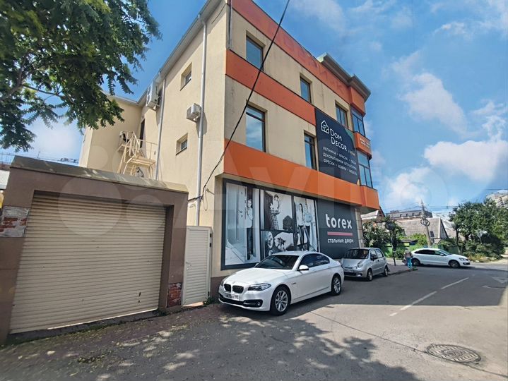 Торгово офисное здание, 655,3м2