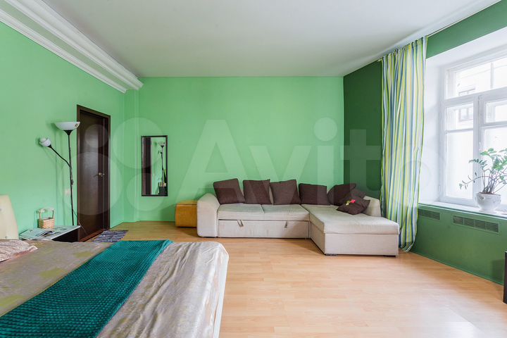 Комната 25 м² в 4-к., 1/4 эт.