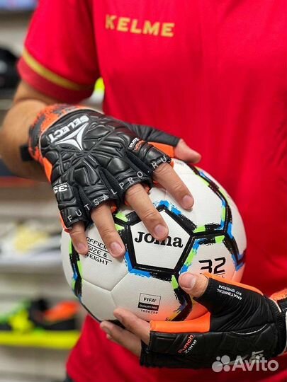 Футзалки и сороконожи в наличии в Новосибирске