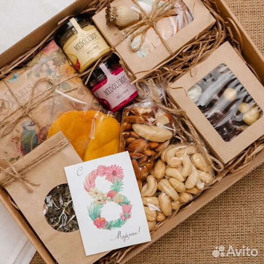 Вкусные подарочные наборы к 1 сентября