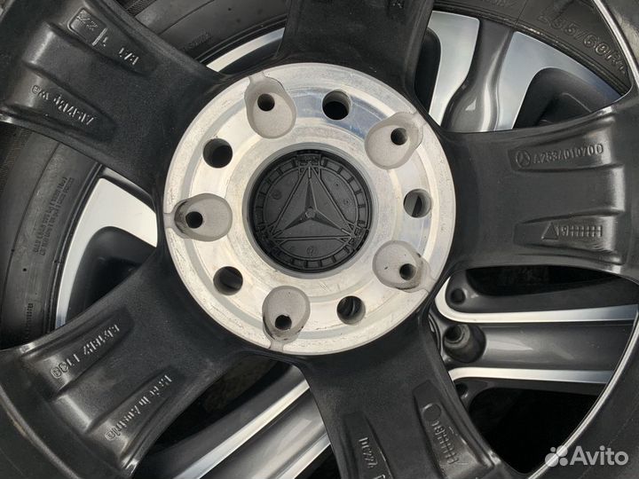 R18 Bridgestone Blizzak LM-80 Evo 235/60, PCD 5x112 DIA 66.6