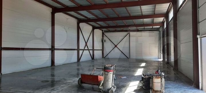 Склад, 300 м²