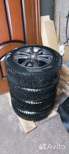 Hankook Winter I'Pike RS2 W429 185/65 R15