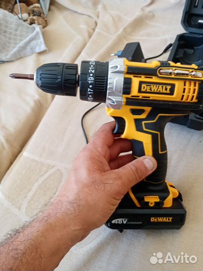 Аккумуляторная дрель шуруповерт