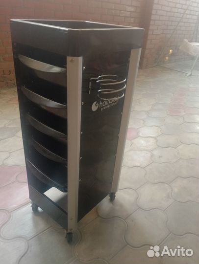 Парикмахерская тележка