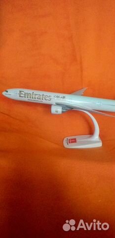 Модель самолета Boeing 777-300ER