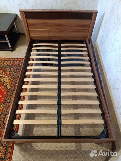 Кровать 140 х 200 бу