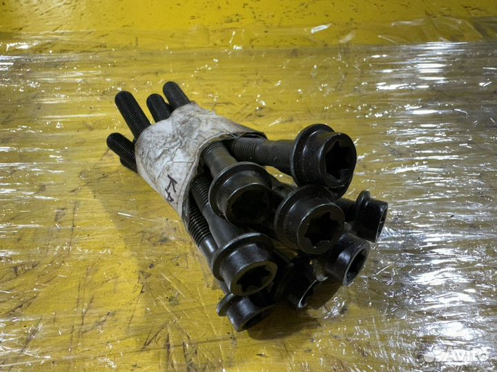 Болт ГБЦ Porsche Cayenne 955 4.5