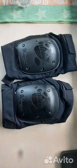 Наколенники полюс