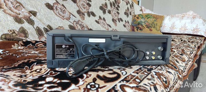 Кассетный видеоплеер с возможностью записи