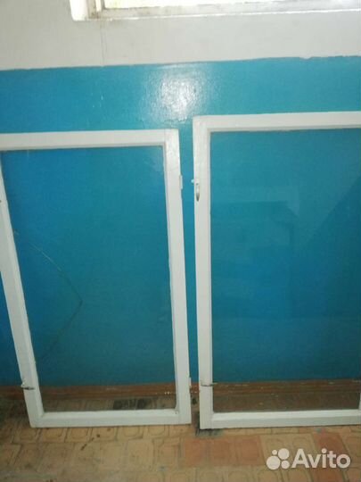 Окно двери форточки со стёклами