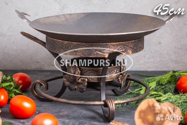 Сковорода Садж из стали 45 см на кованой подставке