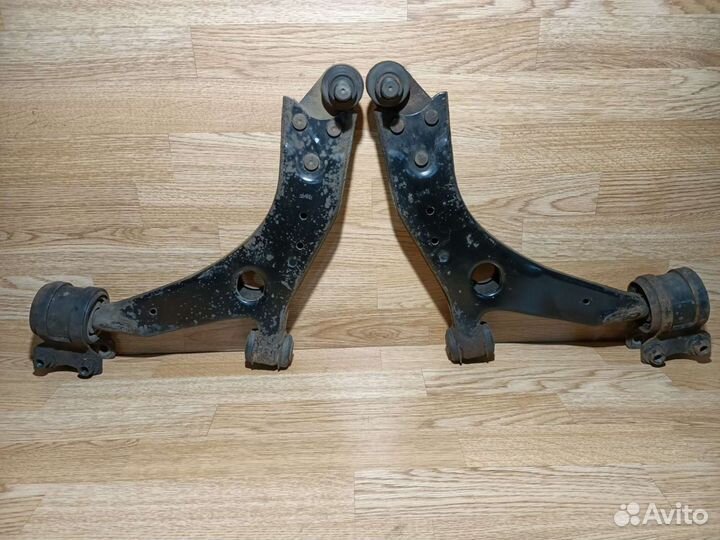 Рычаг передний Ford Kuga 1