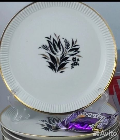 Сухарница и 6 тарелок лфз