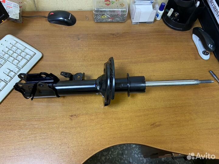 Стойка амортизатора перед.лев.на KIA Venga (новая)