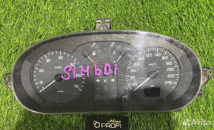 Панель приборов Renault Symbol 1