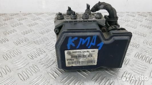 Блок ABS volkswagen passat B7 (KMA01KW01)