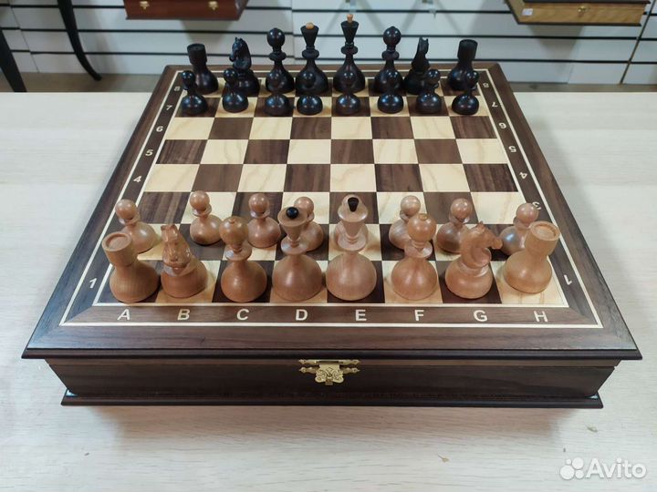 Шахматы деревянные ларец