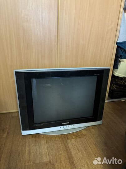 Телевизор samsung