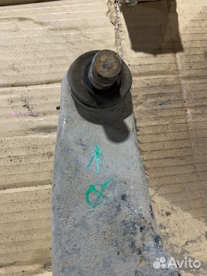 Рычаг подвески передний правый mitsubishi lancer9