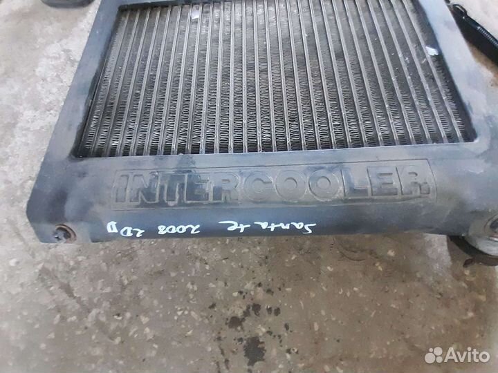 Радиатор интеркуллера Hyundai Santa Fe 2008 2.0 cr