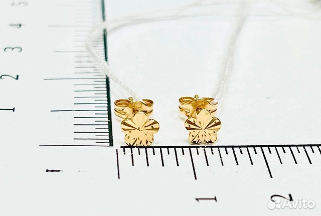 Золотые серьги