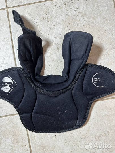 Защита шеи, паха вратаря