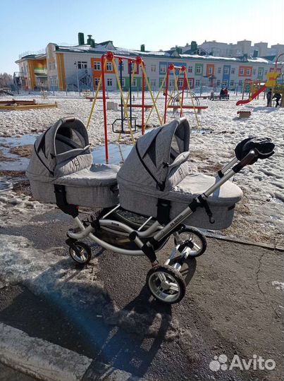 Коляска для двойни или погодок 2 в 1
