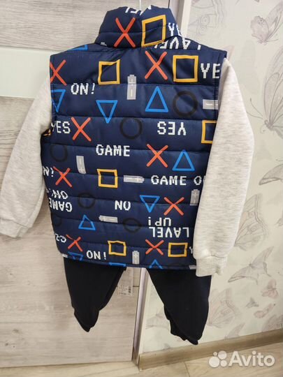 Костюм на мальчика 2-3 года