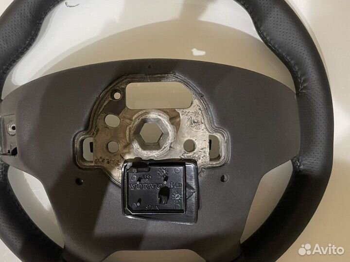 Руль Volvo XC70
