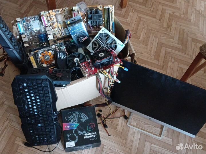 Огромная коробка комплектующих, Доставка