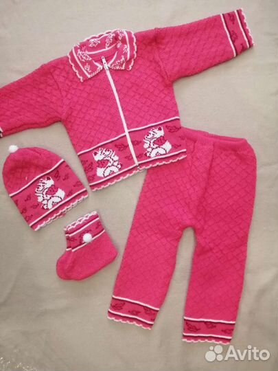 Вязаный костюм детский