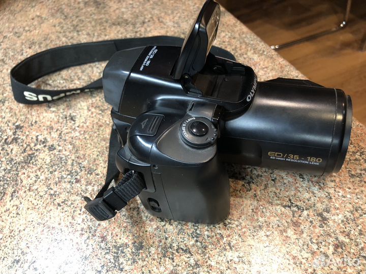 Зеркальный фотоаппарат